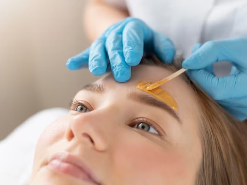 depilação facial feminina cera